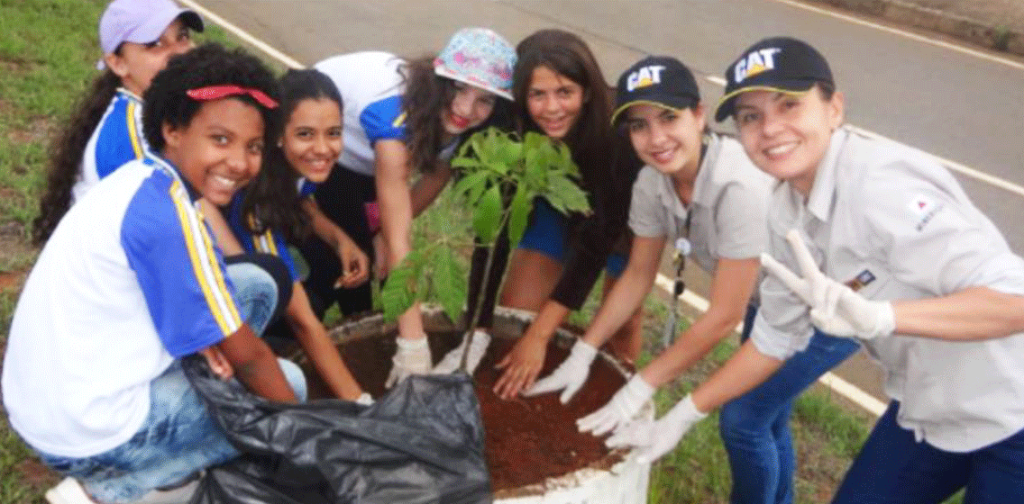 Programa de Voluntariado do Grupo Sotreq beneficia mais de 2,6 mil pessoas em 2018